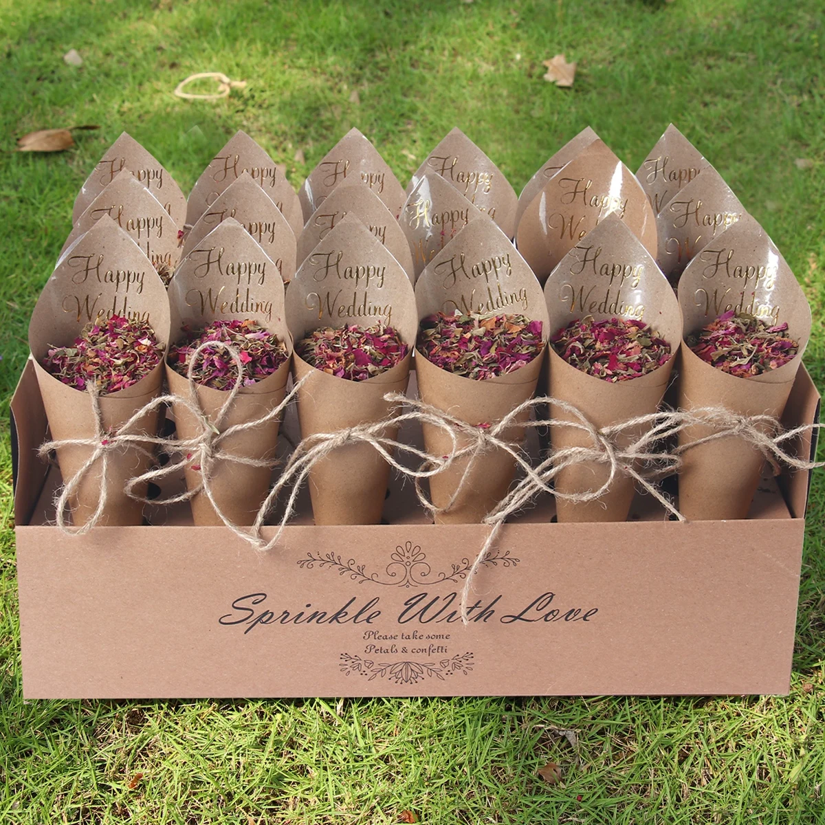 מעמד קונוסים לקונפטי בגימור עץ