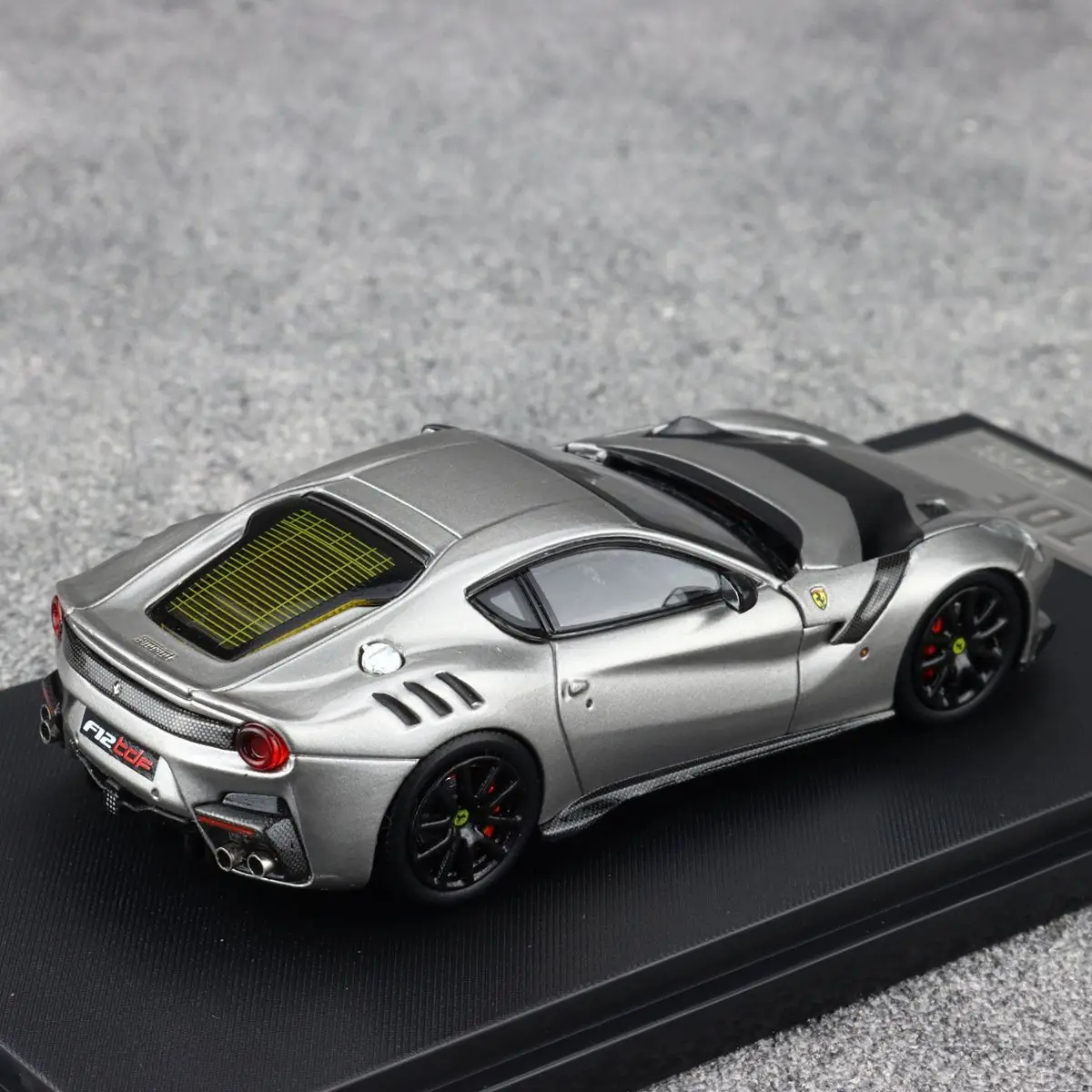 Diecast 1/64 Model Car Ferrari F12 TDF Alloy Car Model Ferrari Play Vehicles Toys for Boys