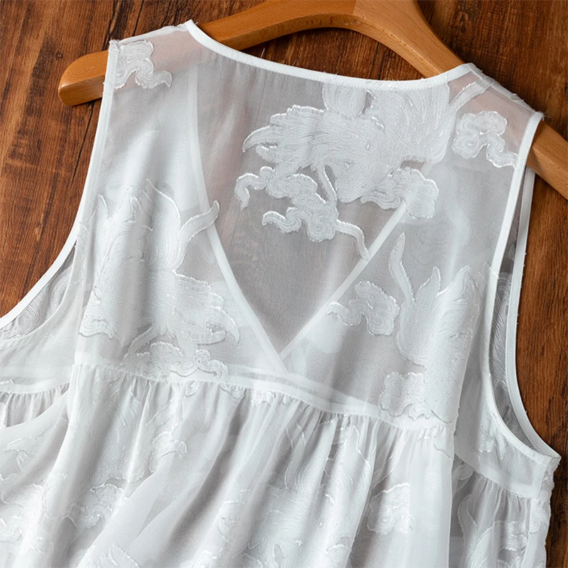 Women Silk Tank Top 100% Mulberry Silk Embroidery Loose Type Thin White V Neck Vest Sleeveless Top Summer Beach M1192