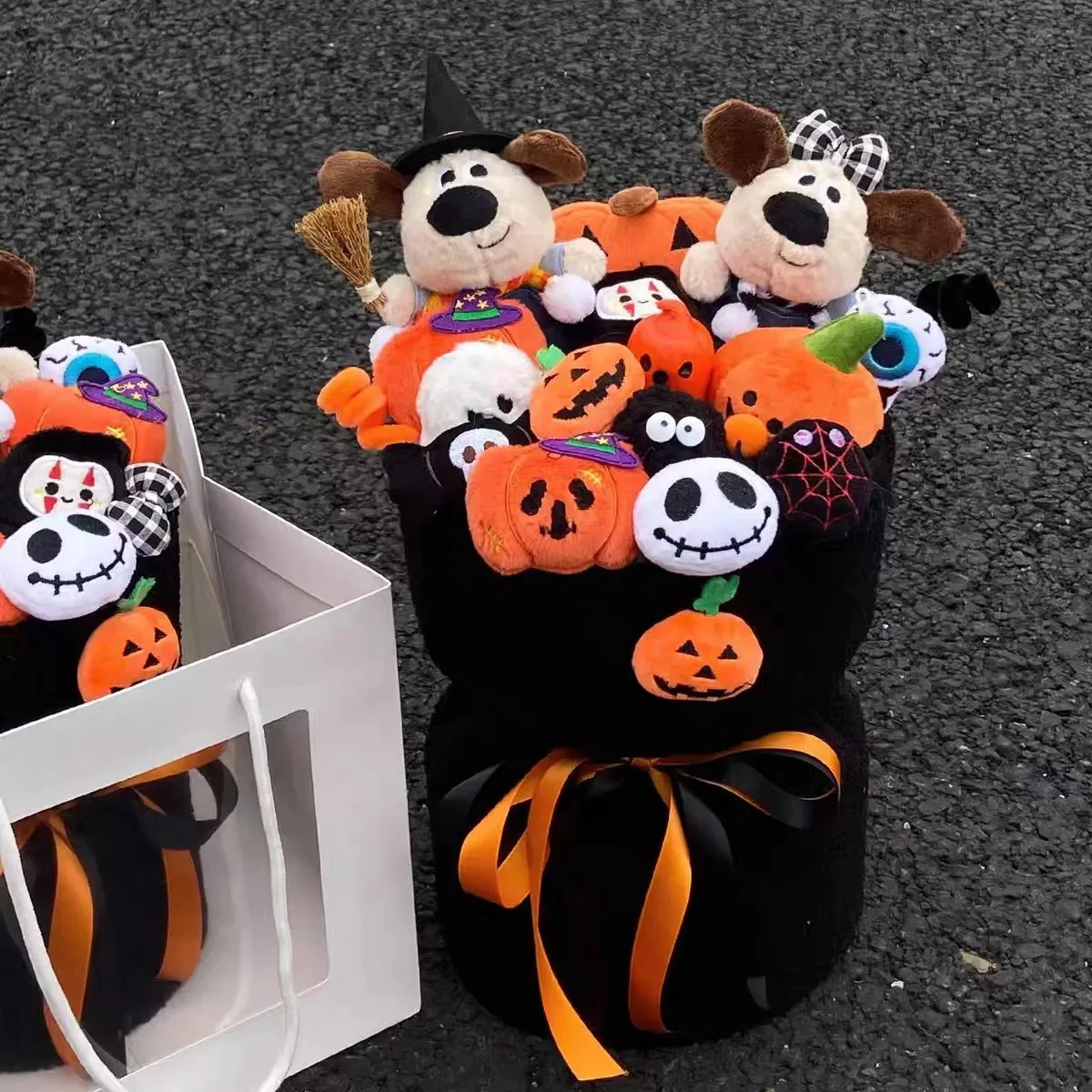 

New Cute Witch Broom Halloween Puppy Doll Bouquet Pumpkin Ghost Skull Creative Cartoon Ritual Gift