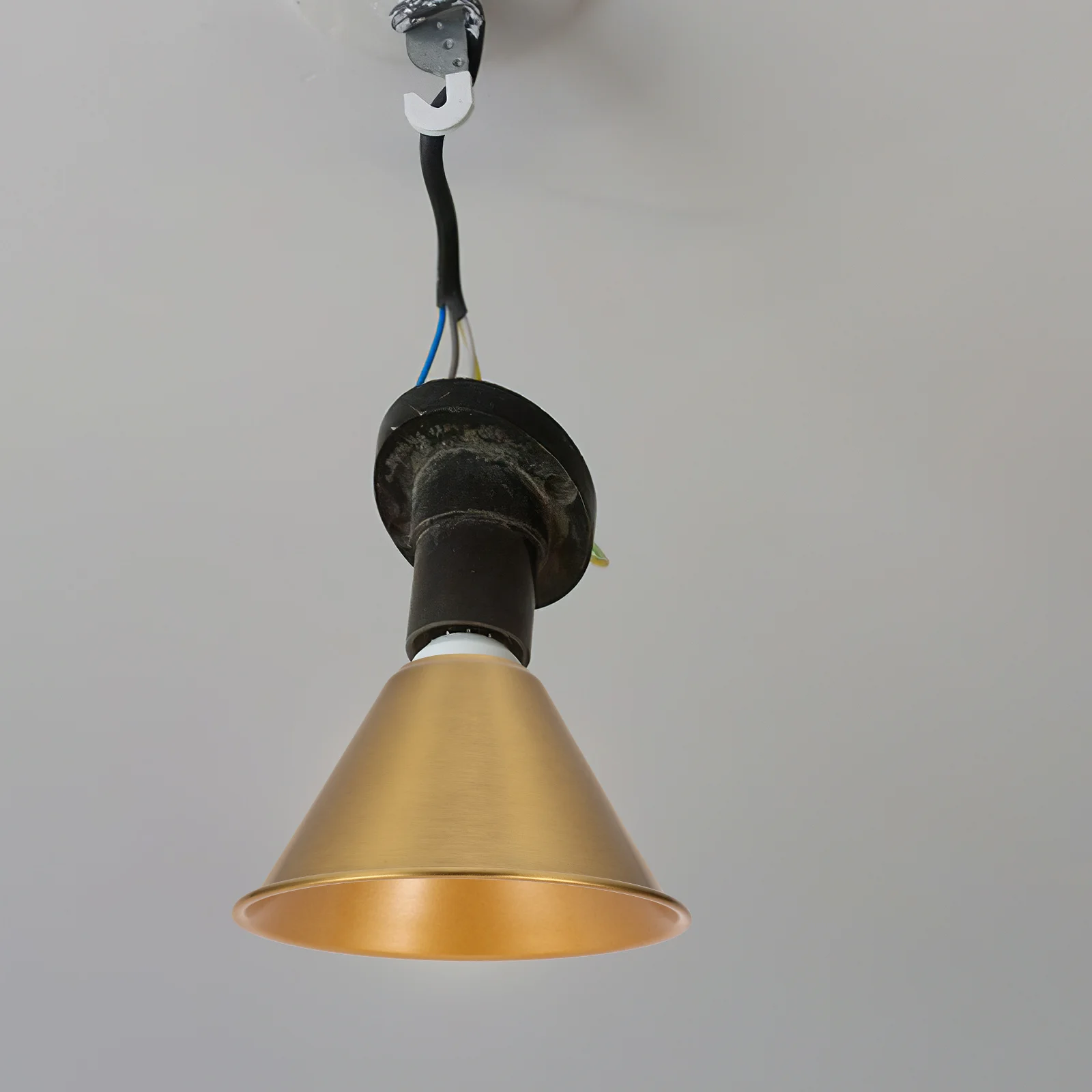 

Vintage Copper Plated Lamp Shade Modern Metal Light Cover For Floor Desk Table Lamp Replacement Decorative Indoor Lighting