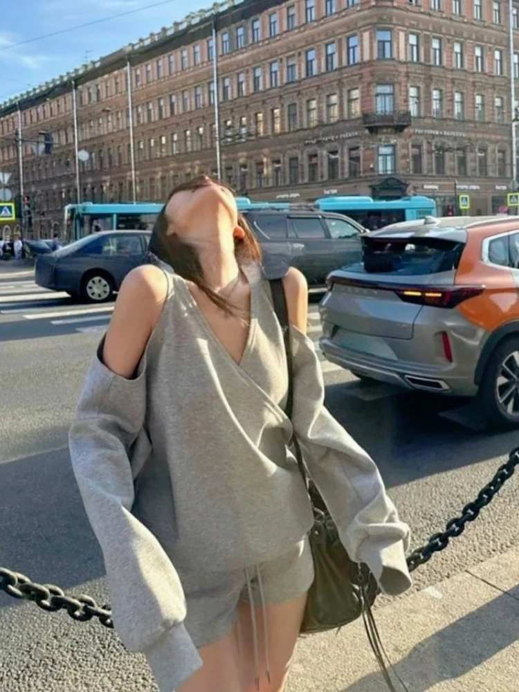 アメリカンスタイルソリッドショーツセットストリートウェアヴィンテージスウェットシャツ長袖セクシールーズトップスシックなスリムショーツ韓国ファッションスーツ