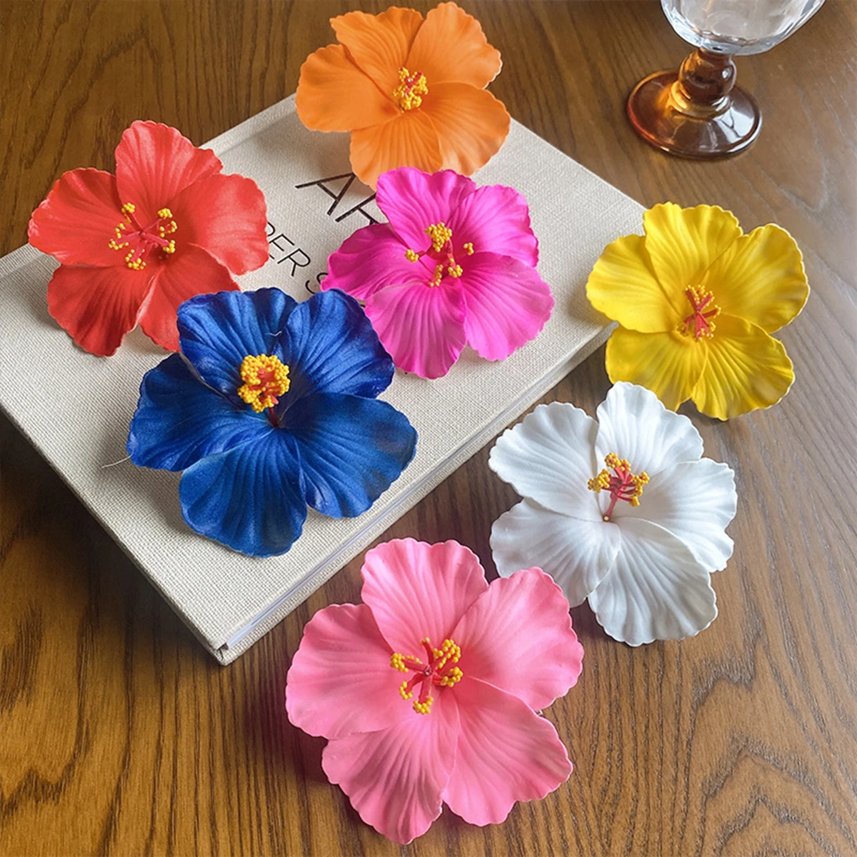 1/2/4/9 Stück Hawaiianische Blumen-Haarspangen für Frauen und Mädchen, romantische Bohemian-Blumen-Seitenpony-Clips, BB-Haarspangen, Haar-Accessoires – Detail 3