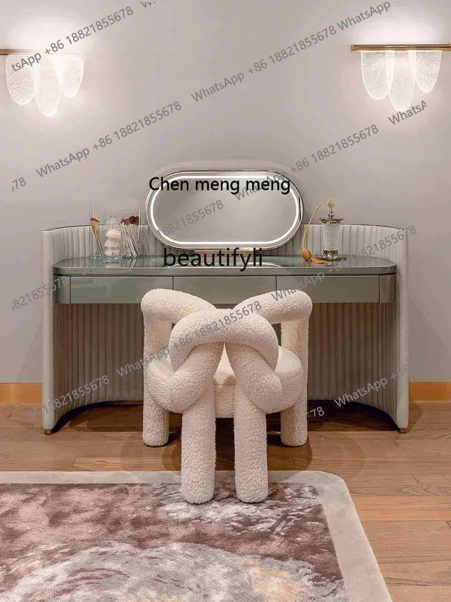 P178 Mobile da toeletta minimalista italiano a tre secchi Armadietto moderno integrato Luce Camera da letto di lusso Cabi per gioielli di fascia alta