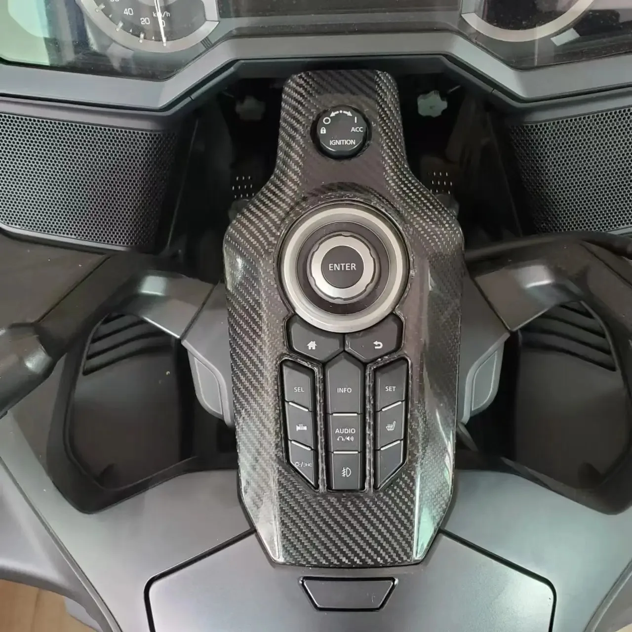 

FOR Honda Goldwing F6B GL1800 GL 1800 2018-2023 Motorcycle Carbon Fiber Accessories Central Console Button Decoration Cover