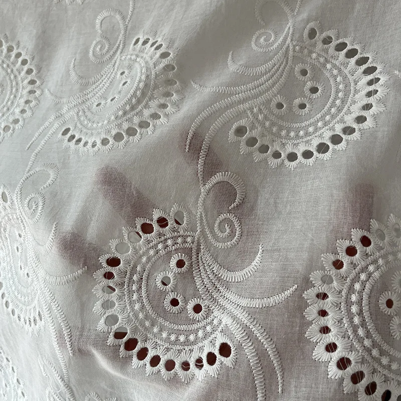 

Premium lace fabric 100% cotton embroidery floral openwork cotton 130cm wide for dress shirt DIY hand-sewing cloth