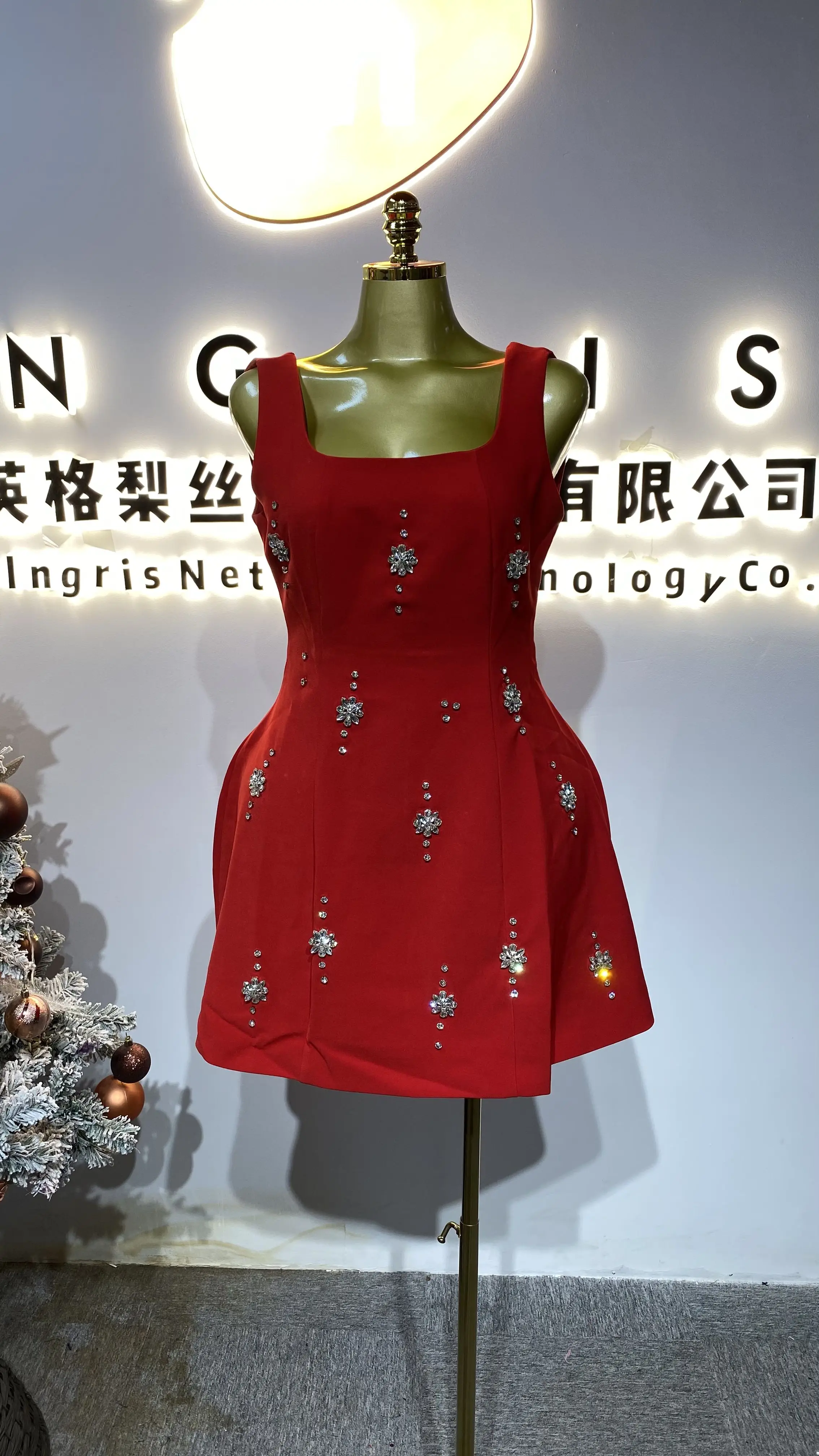 Sexy summer mini dress for women, designer style, pasta with luxurious beaded diamonds-GZXX330