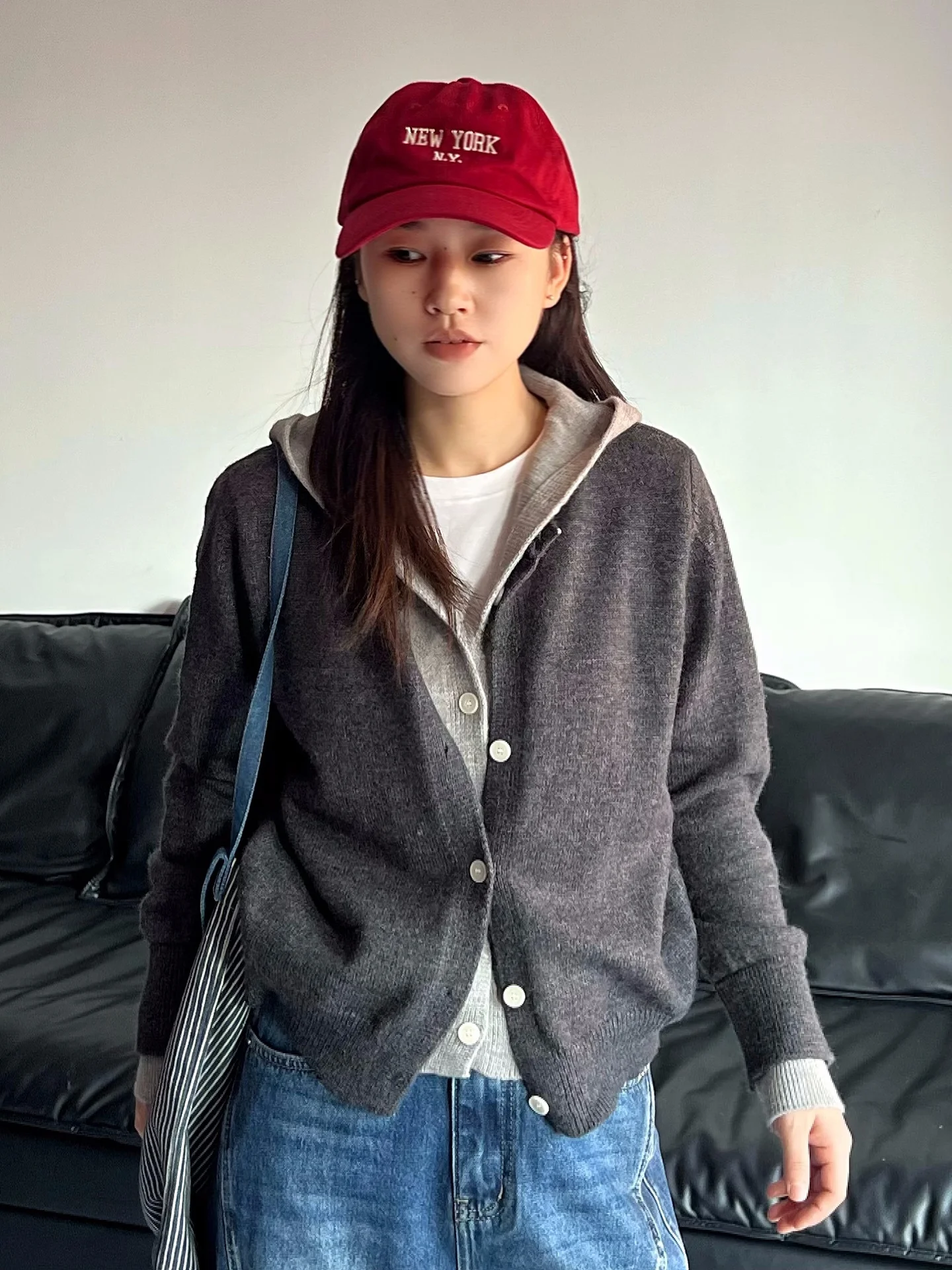 

Новый женский вязаный кардиган свободного кроя с капюшоном, имитация двухслойности, из полиэстера и нейлона, мягкий, уютный, с длинными рукавами, зимний