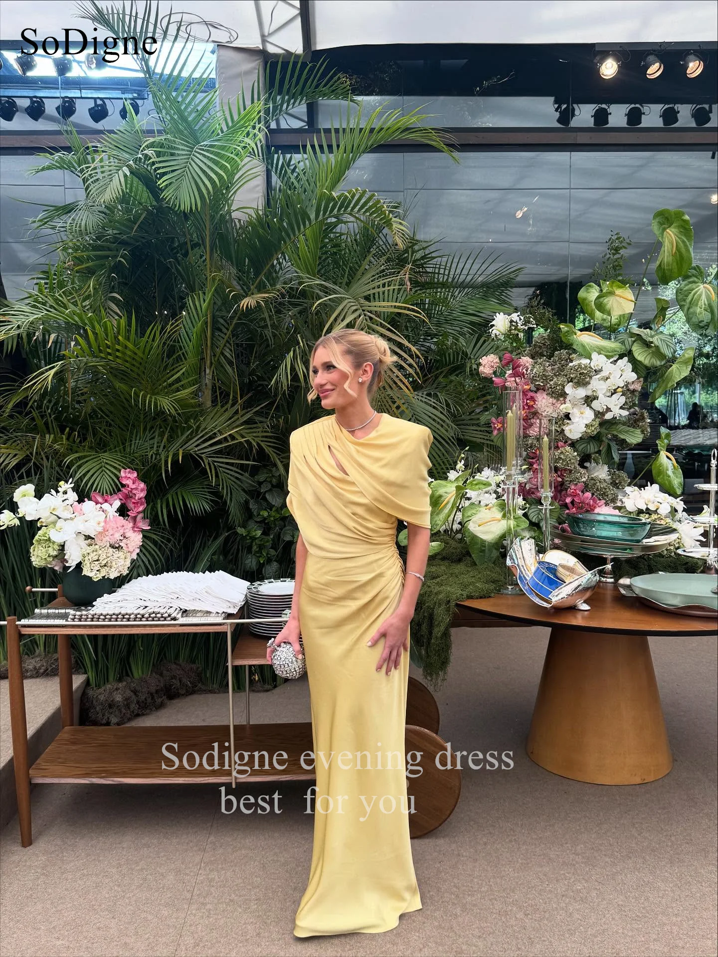 

SoDigne Chic Mermaid Prom Dresses Sexy Pleats O-Neck Blackless Party Dress Floor-Length Sheath Prom Gowns Customized