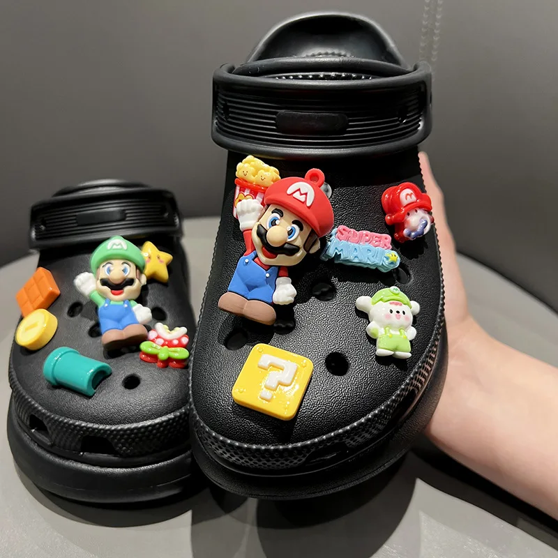 Accesorios de zapatos de Mario Sanrio, dibujos animados Kawaii, hebilla de zapatos con agujeros, decoración Diy, regalos extraíbles para niñas, nuevo juego de 12 piezas