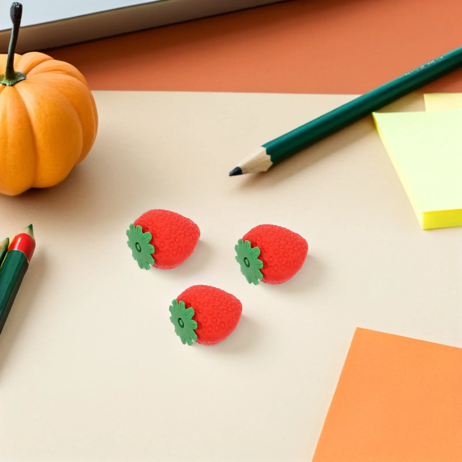 

100 шт. красных миниатюрных ластиков в форме клубники, милые ластики для карандашей для школьников, школьные принадлежности для ежедневного использования, маленькие ластики для учеников, оптом