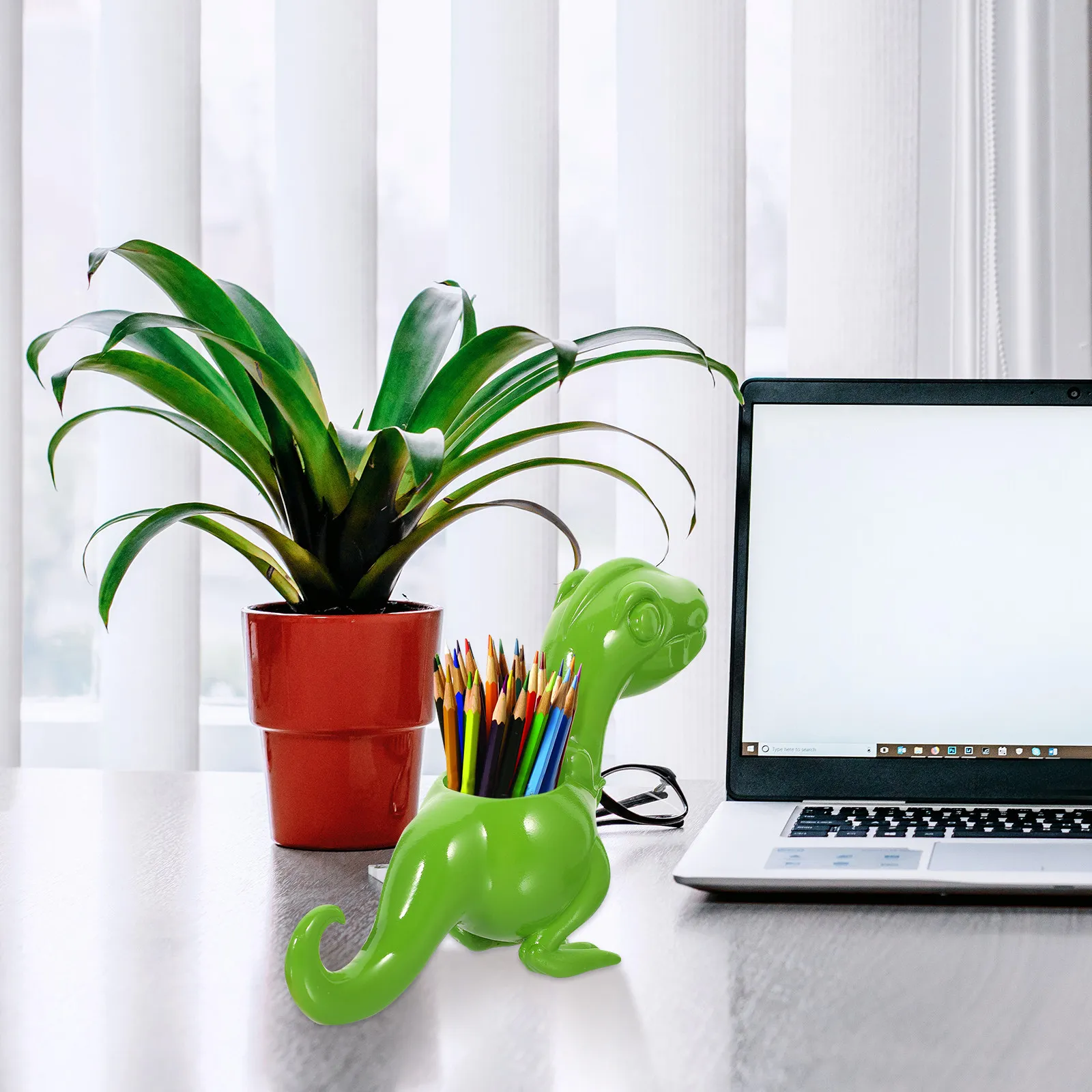 Cartoon Dinosaur Pen Holder Organizer For Office Desk Organizer Christmas Desk Decoration Resin Desktop Storage