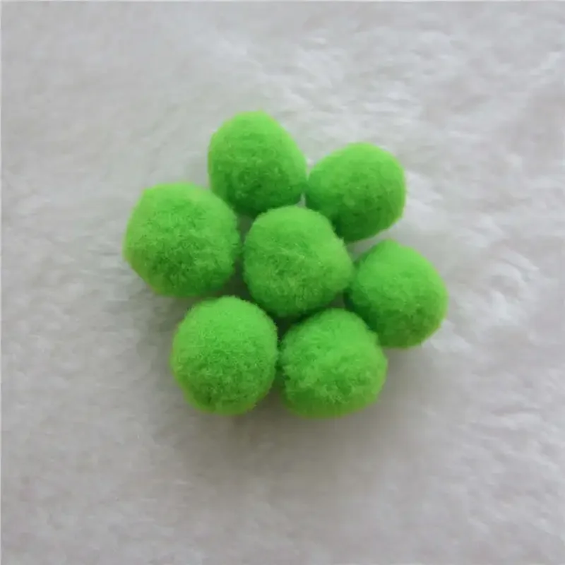 100 pcs 1.5 cm Mini Fluffy Soft Pom Poms Pompoms Ball Handmade Kids Toys Wedding Decor DIY Sewing Craft Supplies