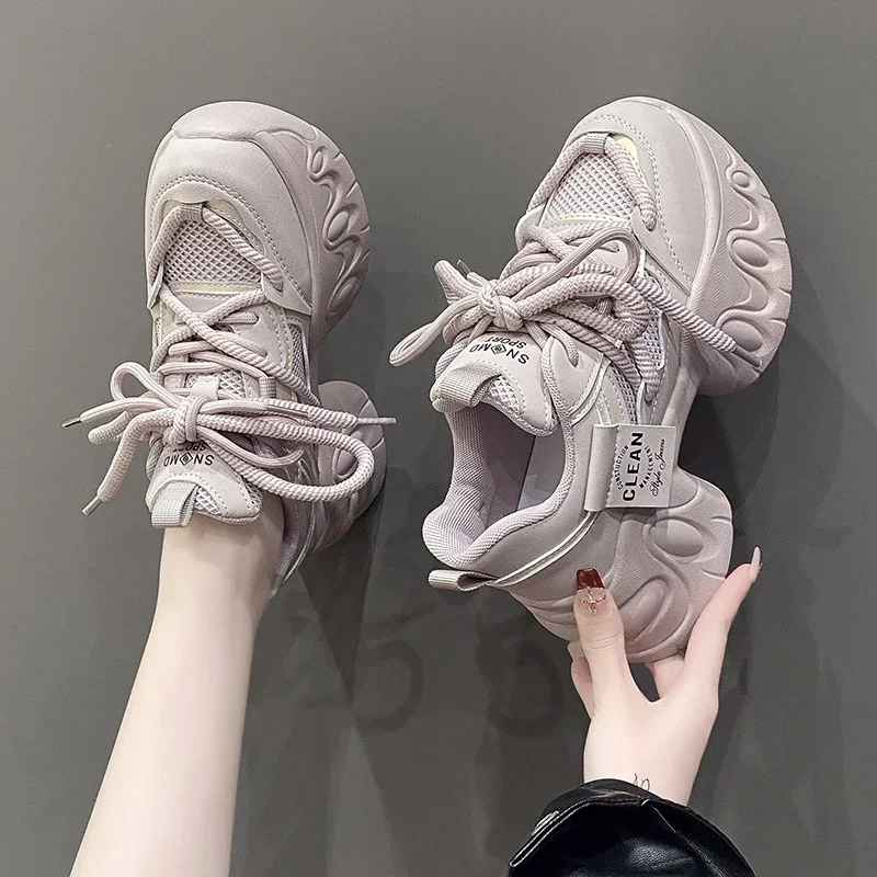 Jesień Wiosna Chunky Sneakers Women Lace Up Platform Sports Shoes Woman Goth Thick Bottom High Heels Female 8CM Wedges Sneakers