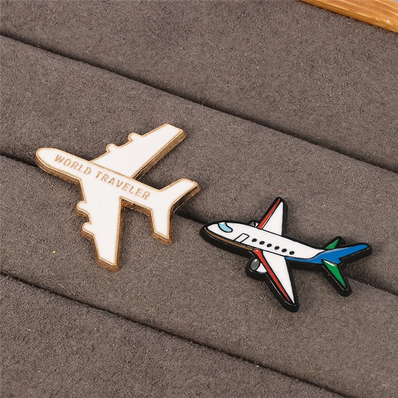 Enamel Pin Badge On Backpack World Traveler Airplane Brooch Gold-color Metal Brooches Pin Aircraft Jewelry Cartoon Google Maps