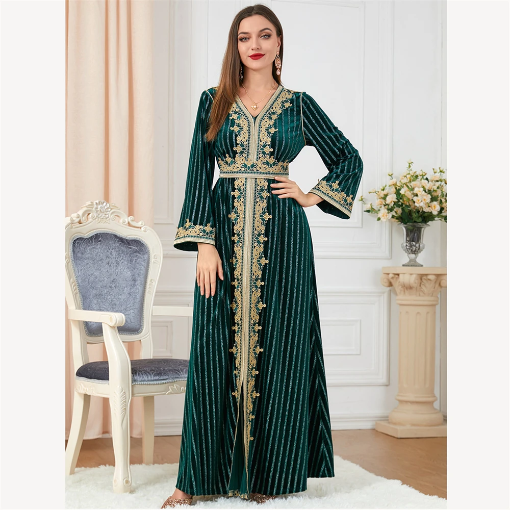 Winter Velvet Muslim Dress Women Abaya Appliques Morocco Party Dress Thicken Split Abayas Kaftan Islam Turkey Arabic Long Robe