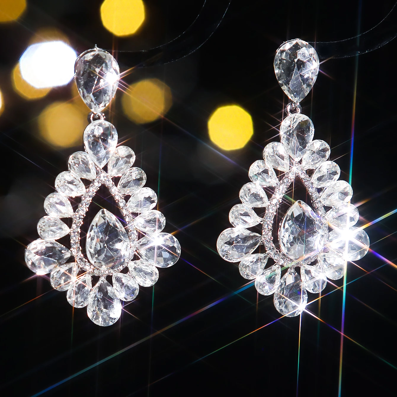 

Fashion retro colorful diamond drop-shaped pendant earrings female personality exaggerated luxury temperament earrings