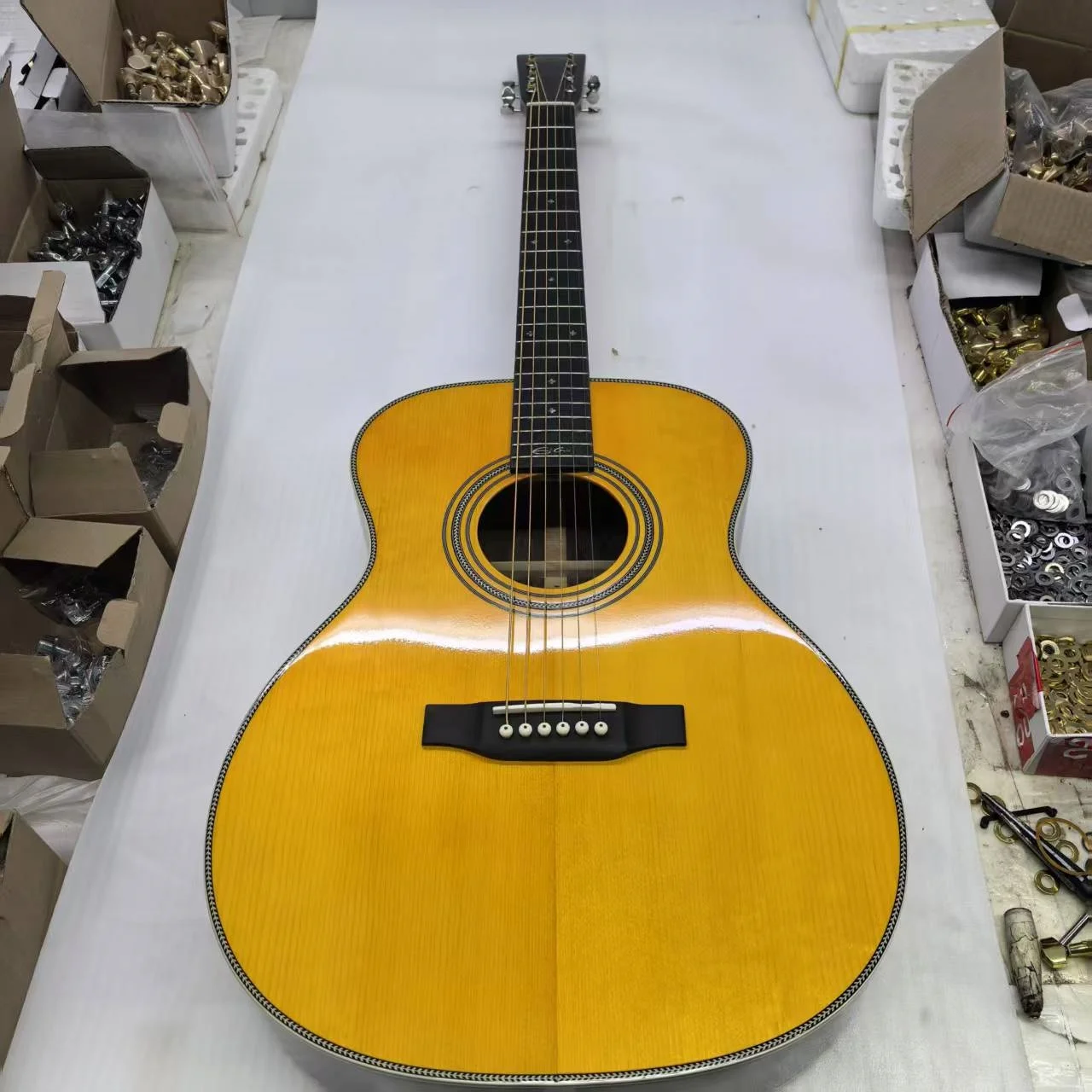 40 inch OM28 series solid wood profile yellow glossy acoustic acoustic guitar