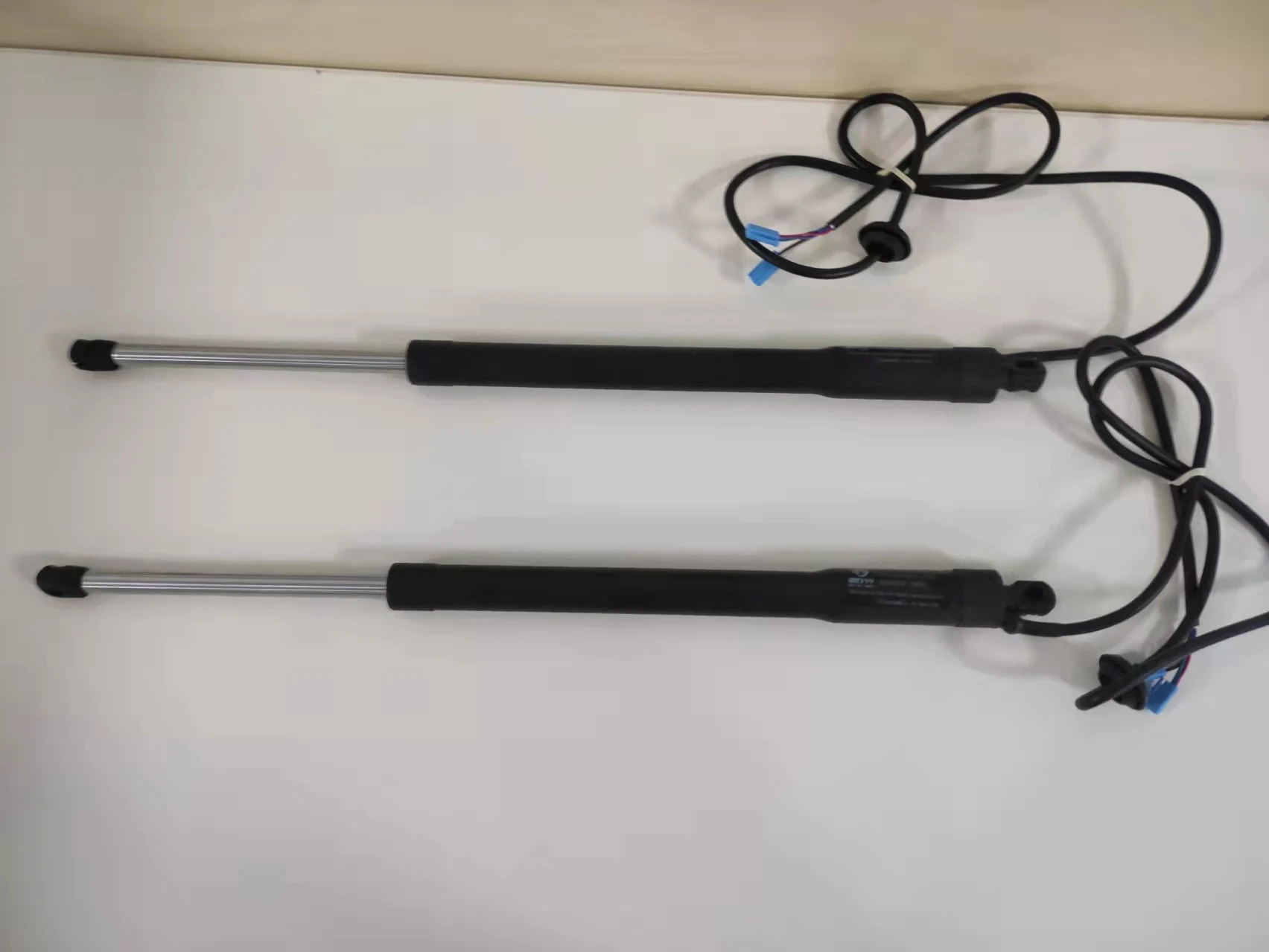 Fully Automatic Automobile Electric Tailgate Hydraulic Electric Tailgate for Haval H6 Black OEM Compression 5 Sets
