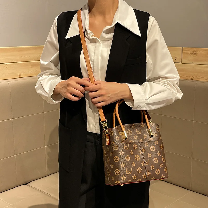 

Women's Handbag Made of River-Printed Leather Featuring Trendy Paris Daily Modern Look