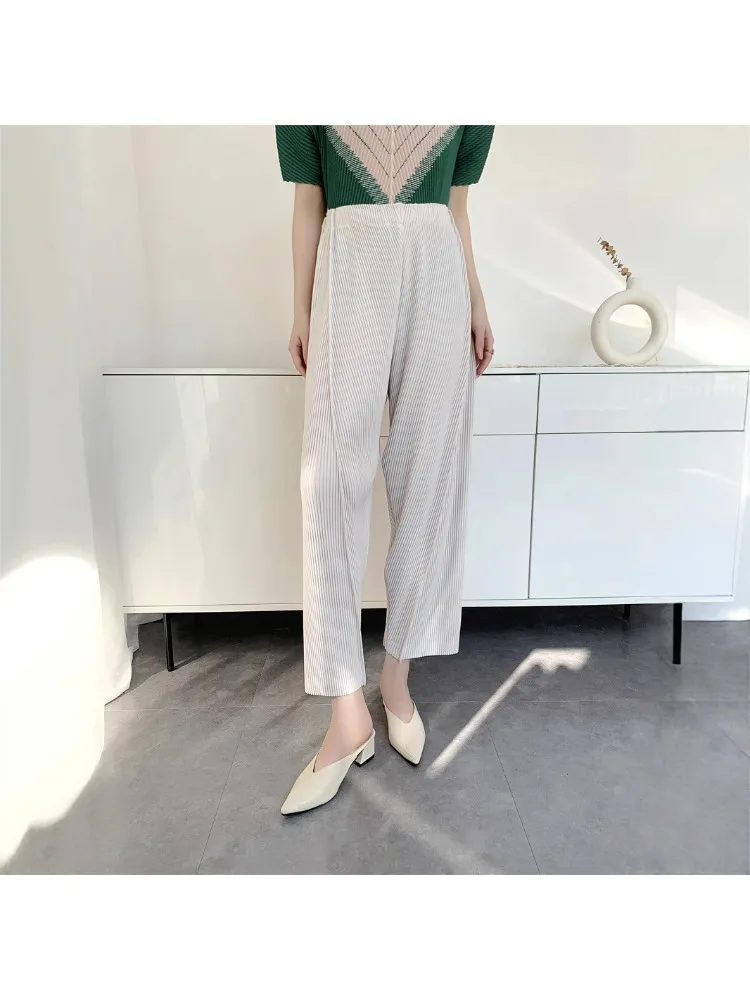 

2025 Spring Slimming Casual Pants, Miyake Pleated Pants, Women's Tapered High Waisted Versatile Small Leg Pants
