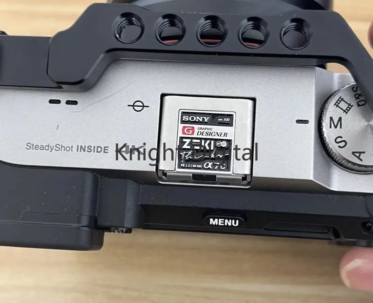 التصوير الغبار كاميرا الساخن الباردة غطاء الحذاء غطاء معدني لسوني A1 A7CRII A7C A6400 A7R5 A7M4 A6700 A6100 Zeiss