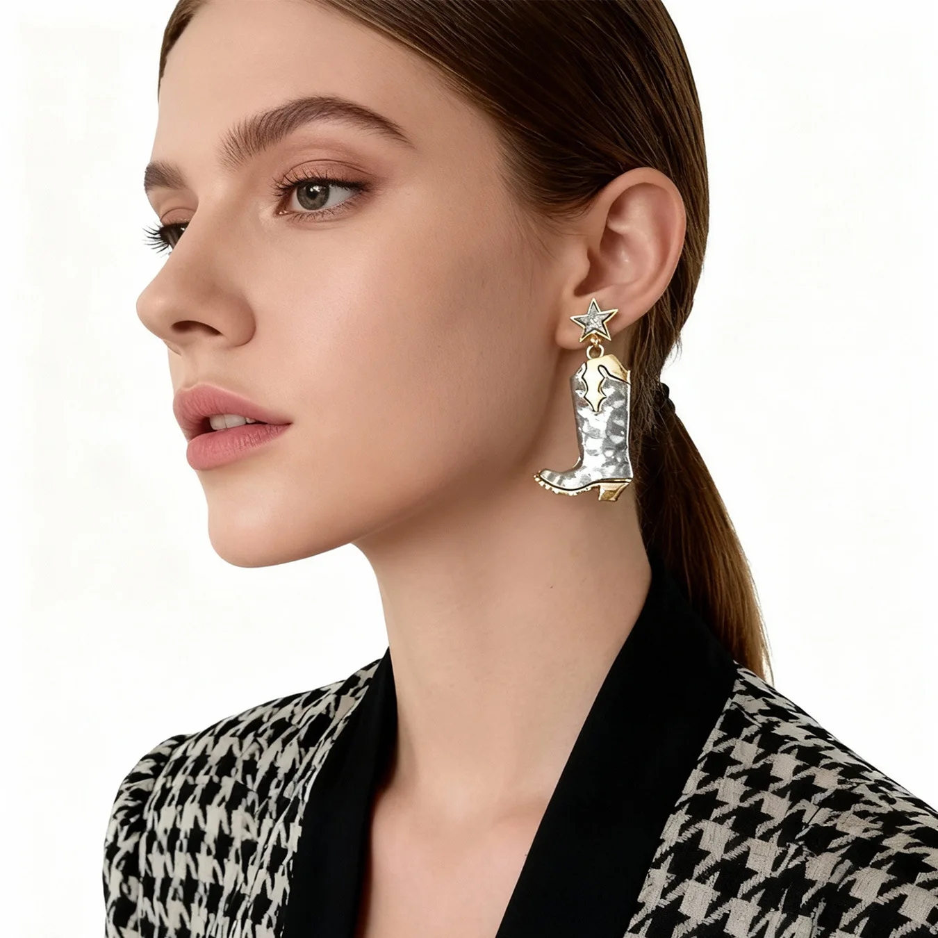Personalized design sense niche shoes earrings five-pointed star diamond-encrusted boots earrings alloy jewelry cross-border who