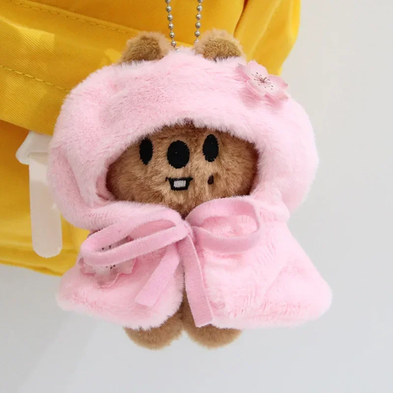Neues Skzoo Niedliches Spielzeugset im Sakura-Thema mit Umhang, Schal, Verkleidungsfigur, Tasche, Schlüsselanhänger, Dekorativer Kawaii Plüschpuppen-Zubehör-Geschenk – Detail 16