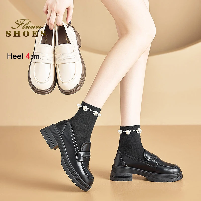 2025 جديد إمرأة حقيقية أحذية جلدية بدون كعب في الهواء الطلق 4 سنتيمتر لينة وحيد مريح حذاء كاجوال الخريف امرأة الانزلاق على سميكة القاع أحذية من الجلد
