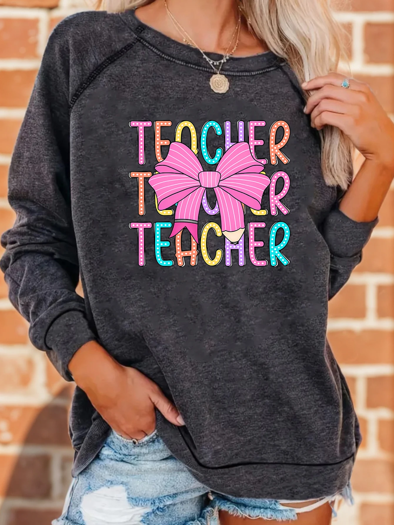 

Fashion Teacher Teacher Holiday monogram printed sweatshirt Crew neck casual sweatshirt for fall and spring women's wear