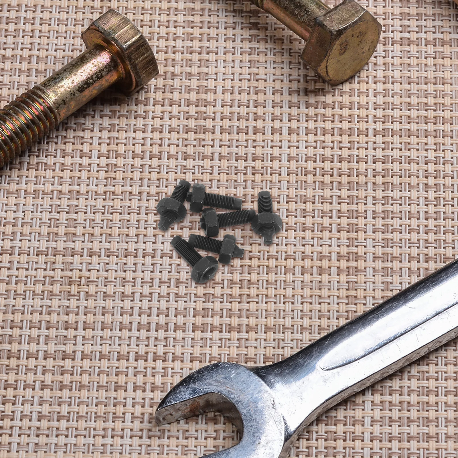 

6Pcs Motorbike Valve Adjusting Screws High Durability Steel Made Quick Install for Smooth Engine Performance Stem Bolt