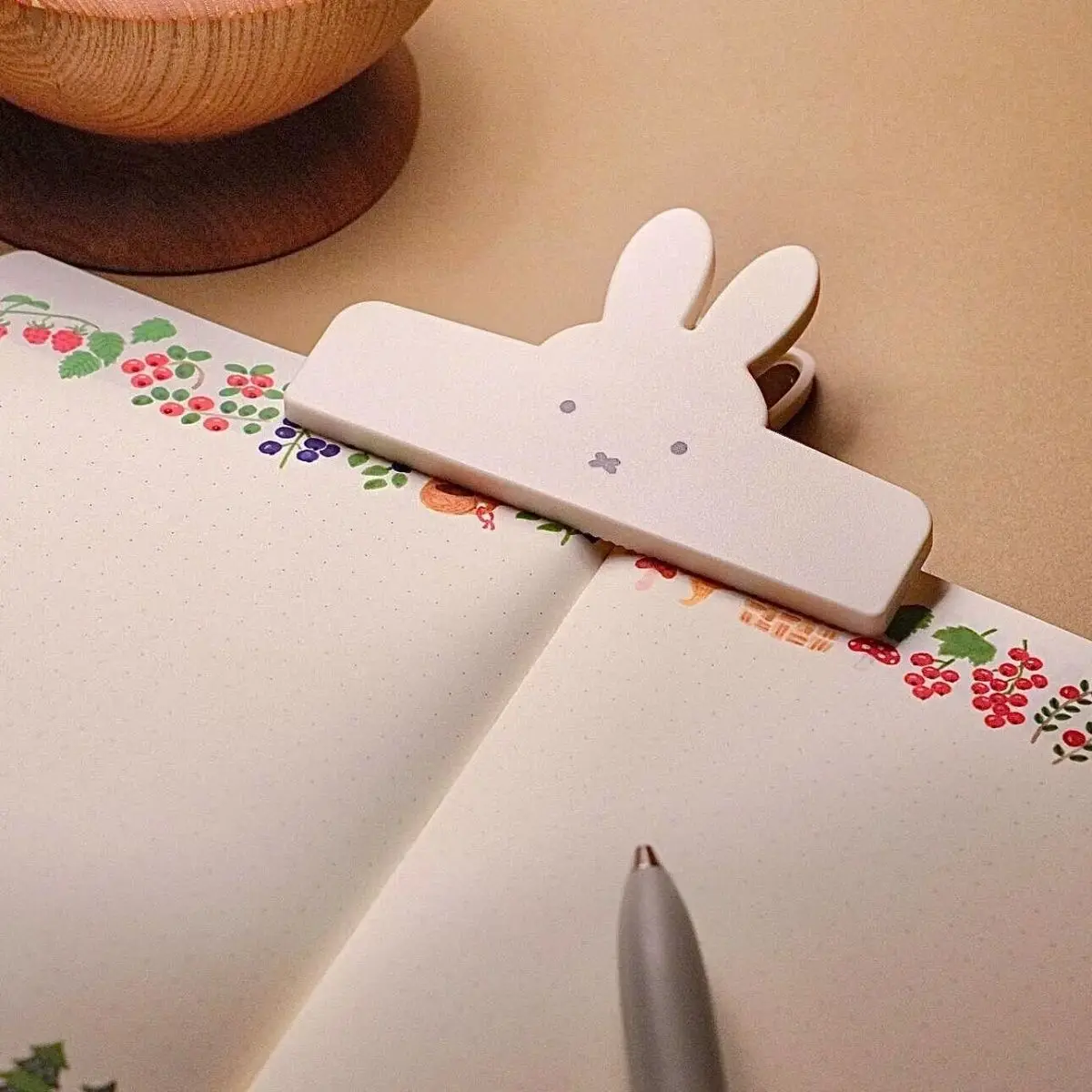 Kawaii Miffy Multi‑function File Folder Cute Paper Clip Notebook Note Clip Desk Test Paper Sealing Clip Daily Accessory Cartoon