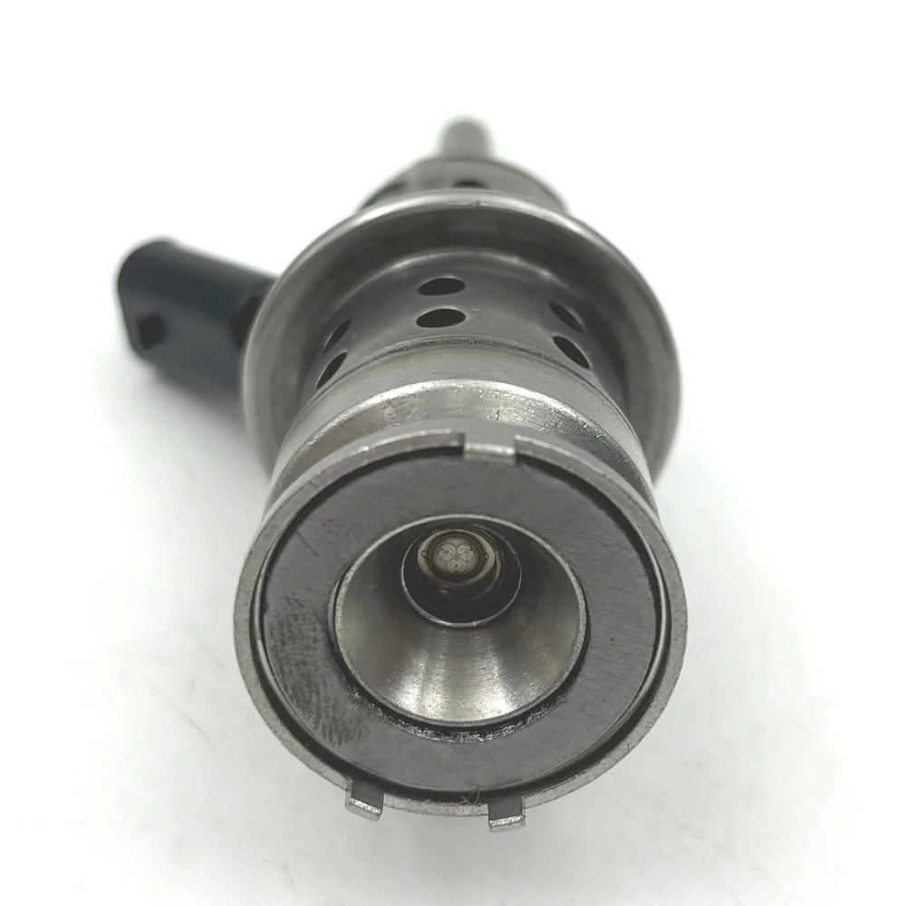 

OE: A0004900200 0004900200 Car AdBlue Injector For Mercedes-Benz Sprinter 2500 3500 （19-20）Wear Parts
