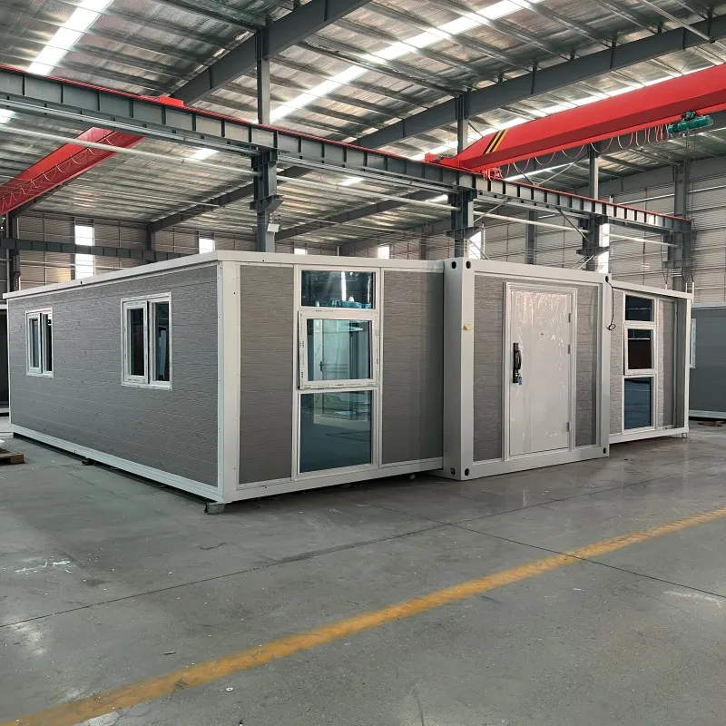 40-foot Prefabricated Expandable Container Houses, 20-foot Collapsible Mobile Luxury Villa Hotels, 2-5 Bedrooms, Modern Design