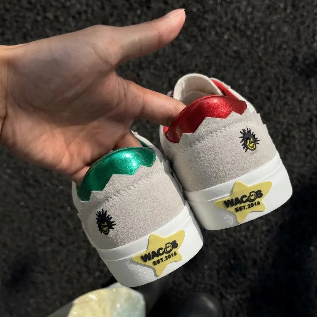 Dopamine Style RedGreen Mismatched Skate Shoes, SpikyHair Cartoon Figure Embroidered Eggshell Cut Heel, Breathable WearResist
