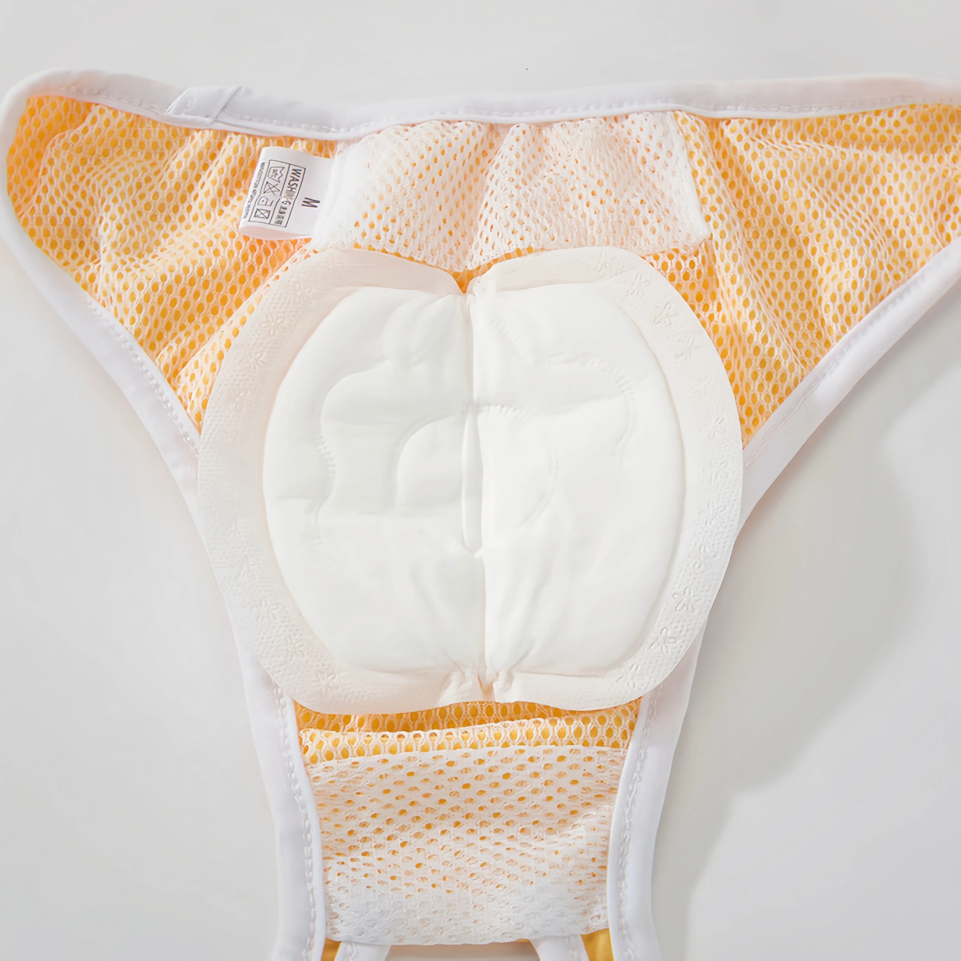 

﻿ Dog Physiological Pant Disposable Dog Diapers for Male and Female Dogs Comfortable and Absorbent Dog Shorts with Sanitary Pad