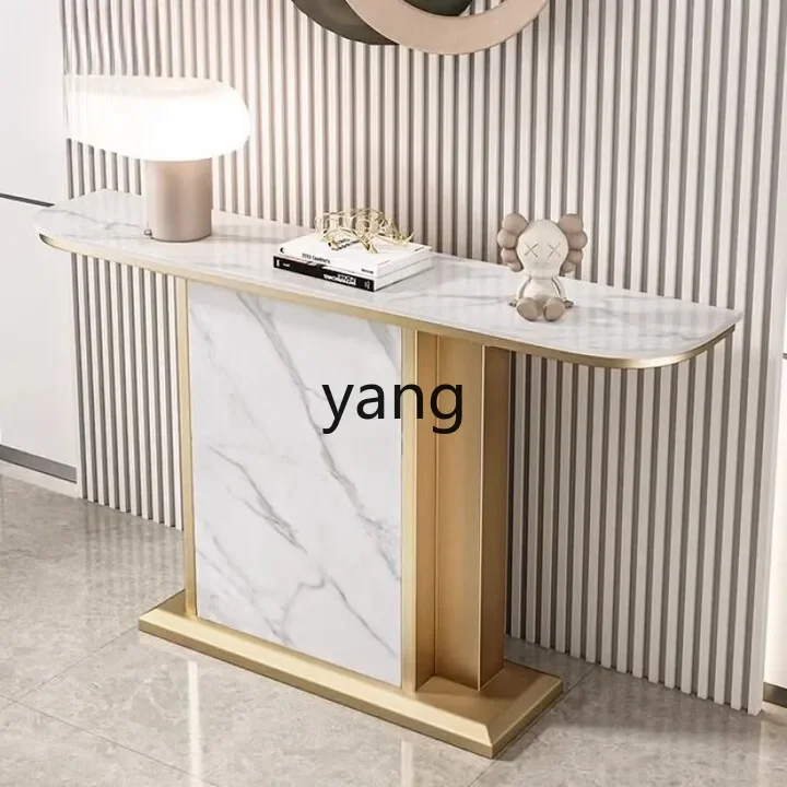 LZR entrance door against the wall Entrance platform High-end corridor case Living room End view table