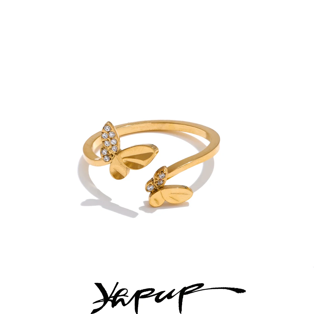 Commercio all'ingrosso di gioielli di moda delicati con anello aperto squisito regolabile con farfalla in acciaio inossidabile Yhpup 2025