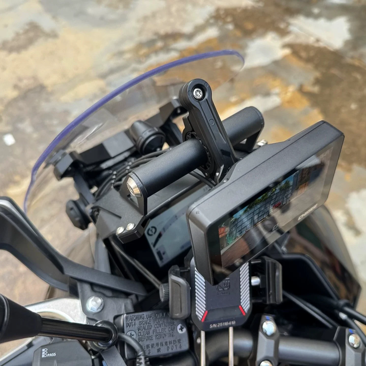 For Honda ADV350 2025+modified Mobile Navigation Bracket, Motorcycle Windshield Extension Bracket, Mobile Phone Charging