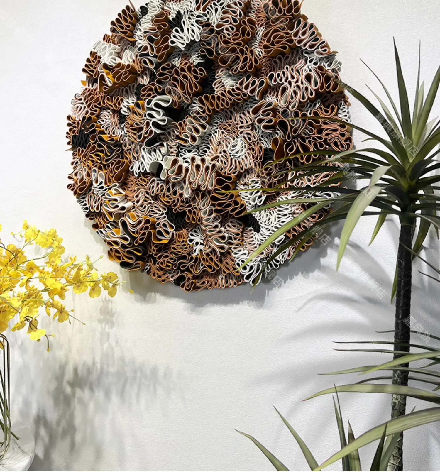 

Нишевая художественная подвесная картина, круглая отделка гостиной, высококачественная кожаная трехмерная картина для входа