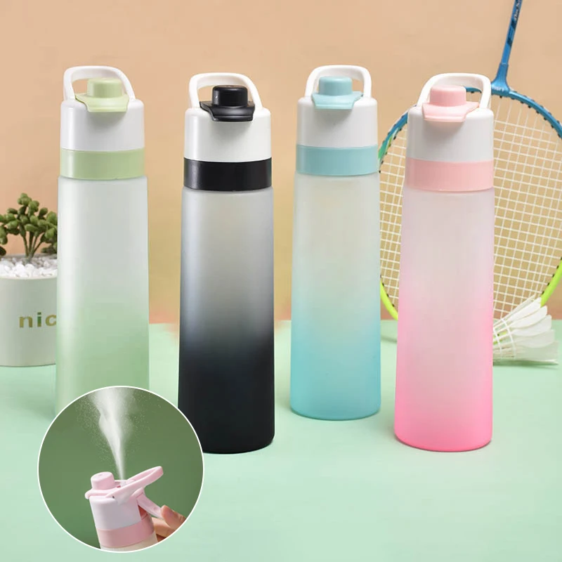 

700ml Spray Water Bottle Large Capacity Portable Outdoor Sport Fashion Cute Drinking Plastic Eco-Friendly Bottles