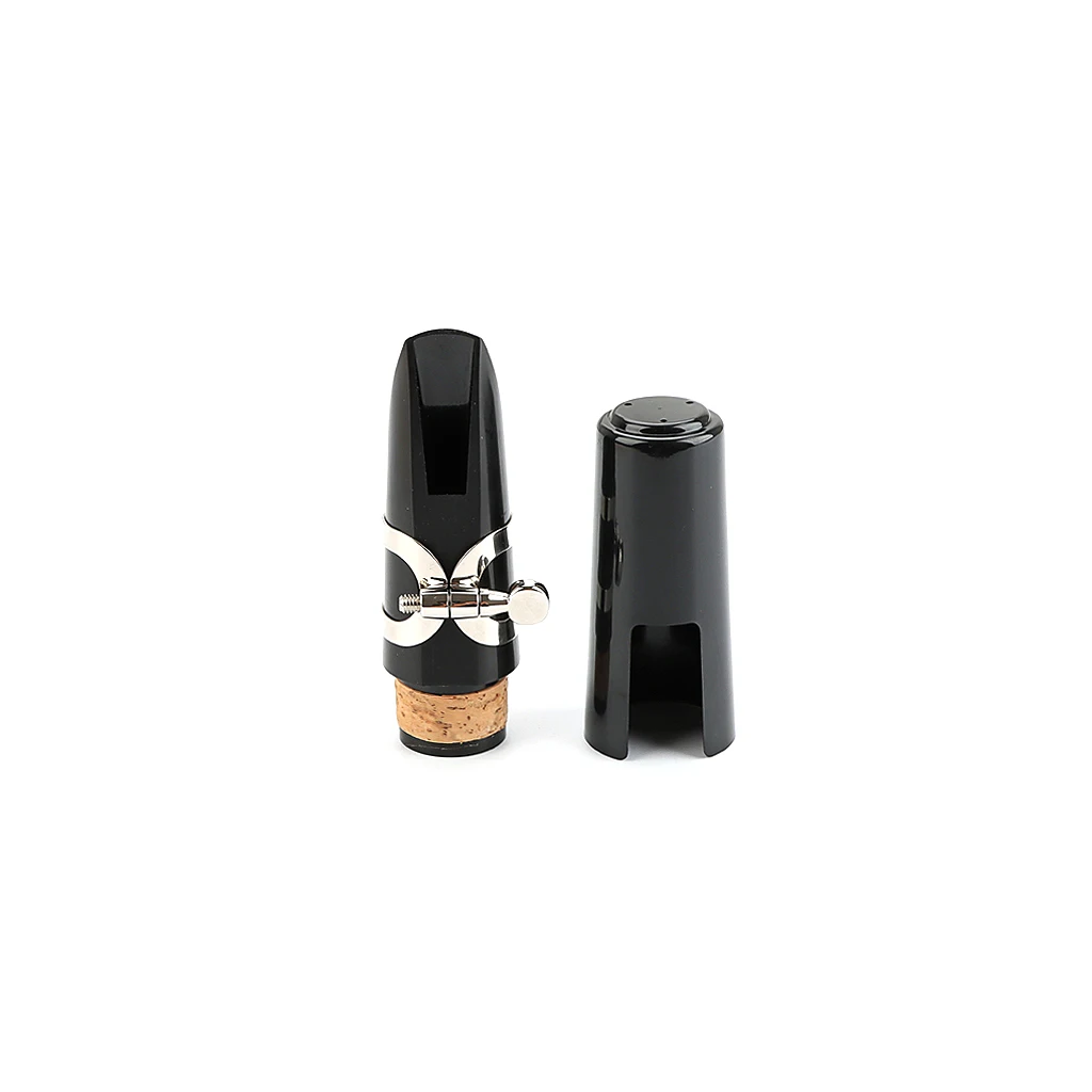 A set of Bb Clarinet Mouthpiece Kit with Silver-Plated Ligature and Plastic Cap