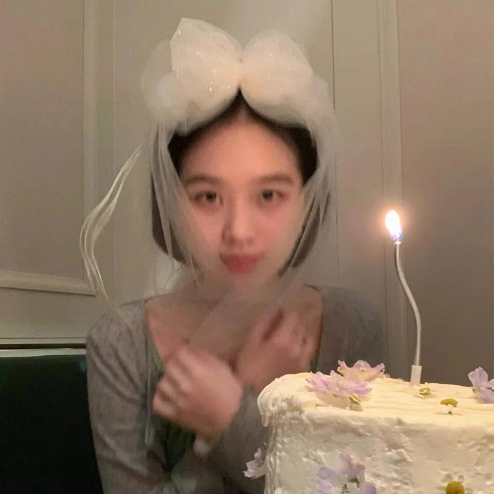 

Elegant Korean Style White Veil Hairband Soft Headwear Mesh Bow Headband Creative Birthday Hat Birthday Photograph Prop Girls