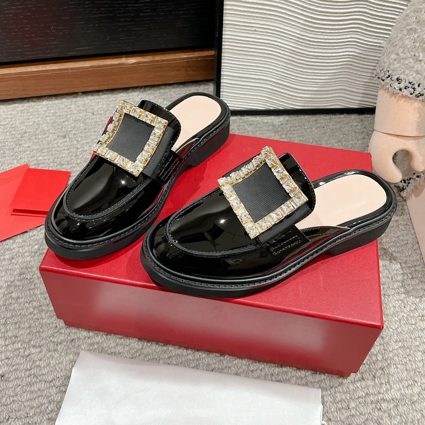 Spring Autumn Women Slippers Fashion Genuine Leather Slippers Low Heels Crystal Buckle Mules Round Toes Woman Loafers Shoes 2025