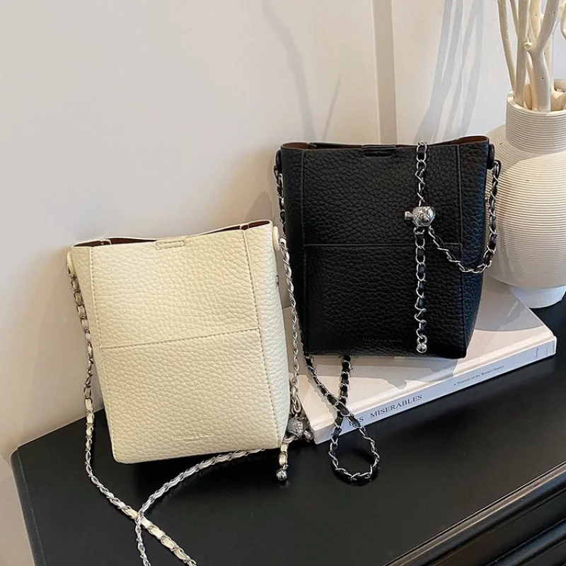 

Модная минималистичная мини-сумка-клатч с винтажным логотипом с буквами и дизайном через плечо для женщин для отдыха