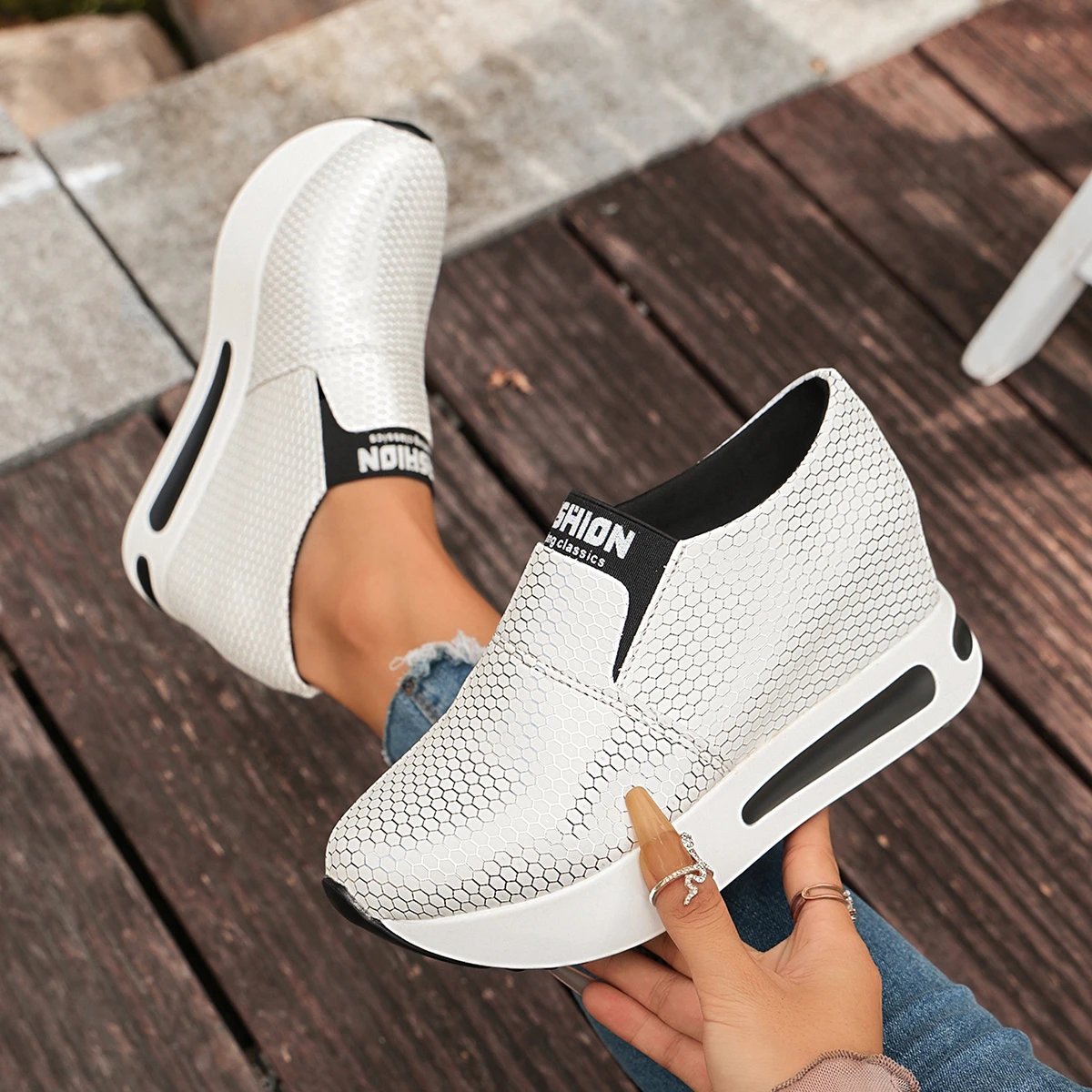 Damen-Sneaker mit verstecktem Absatz zur Erhöhung der Körpergröße, atmungsaktives Mesh, Slip-On-Plattform, lässige Alltagsschuhe zum Gehen. – Detail 13