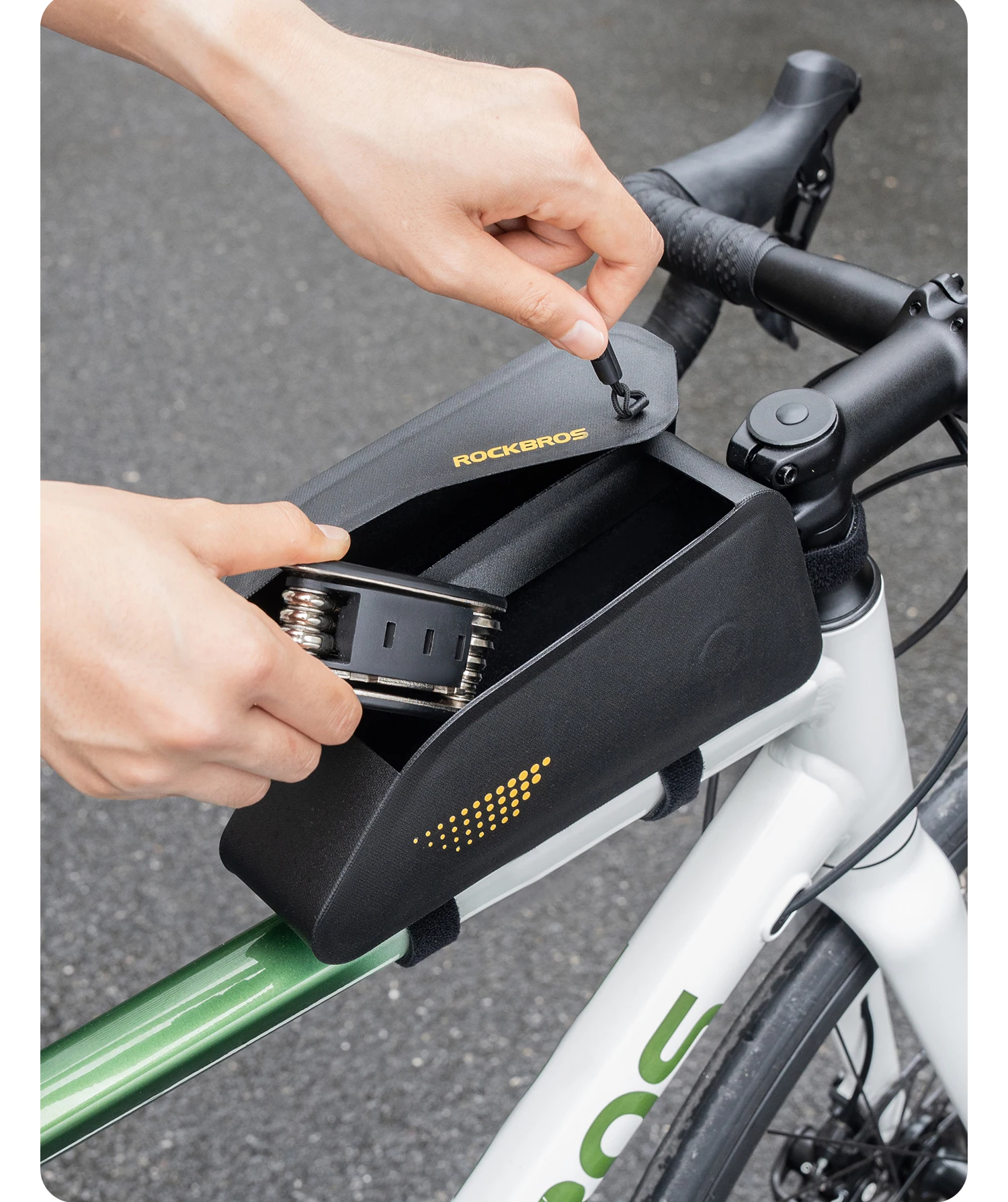 ROCKBROS Fahrradtasche 0,8L Kapazität Wasserdichte Magnetabdeckung Vorderrahmen MTB Rennrad Fahrradtasche Oberrohrtasche Fahrradzubehör – Detail 10