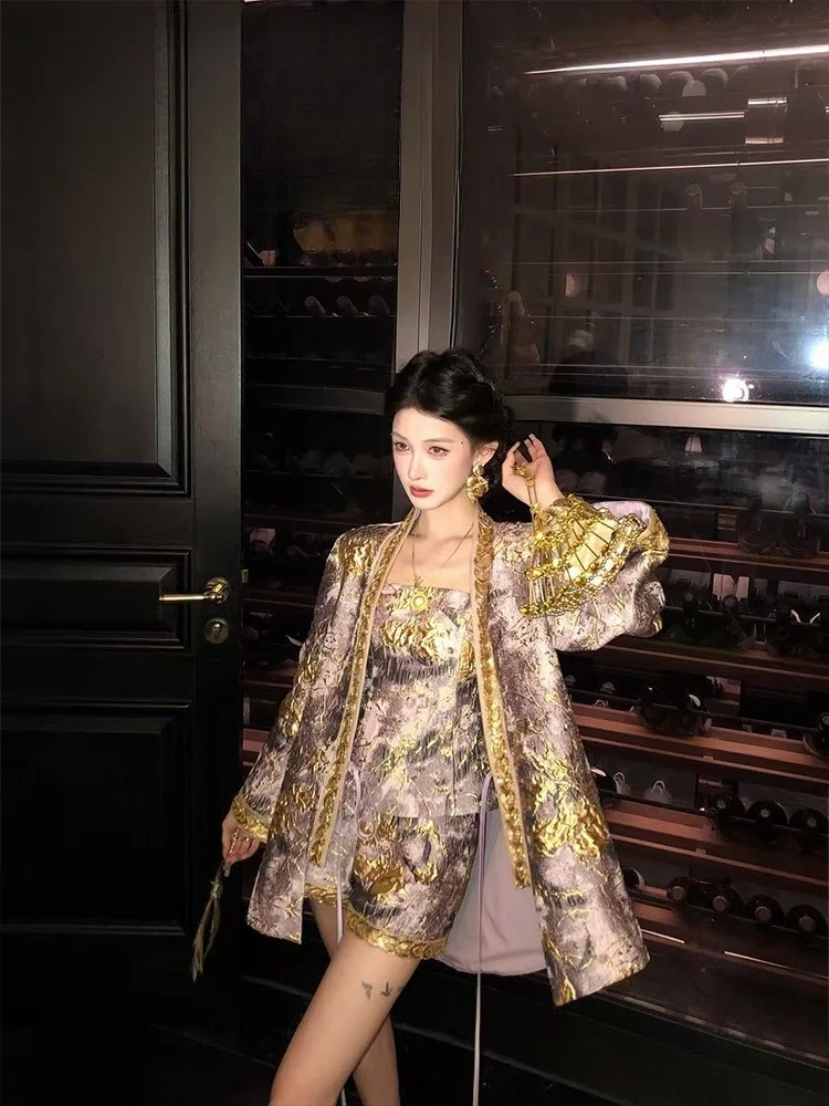 

New Chinese-style three-dimensional relief embroidered coat set