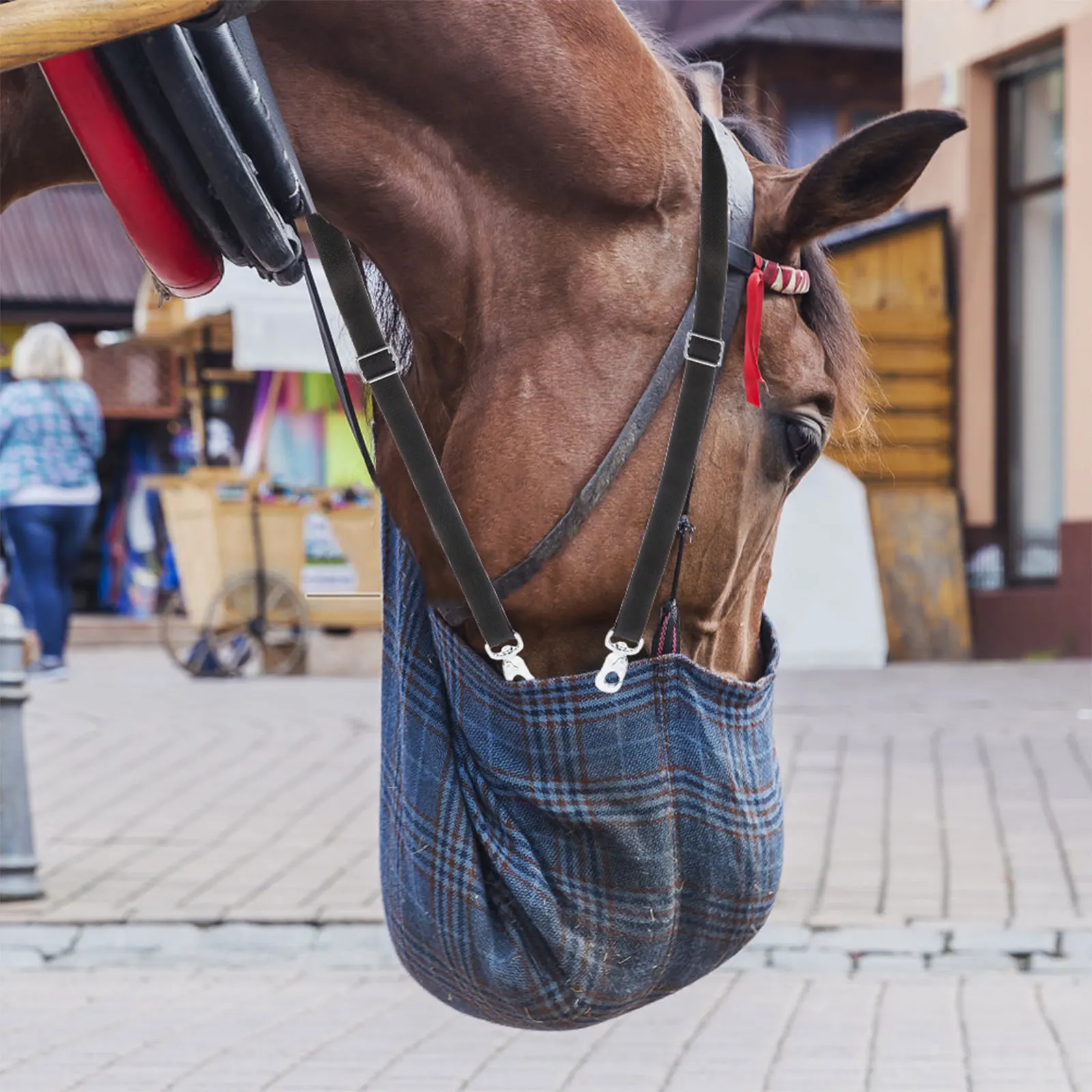 2 قطعة حبل تثبيت قوي قابل للتعديل لدلو الماء للحصان معلق مستلزمات المزرعة المستقرة في الهواء الطلق تغذية دلو شماعات سوداء