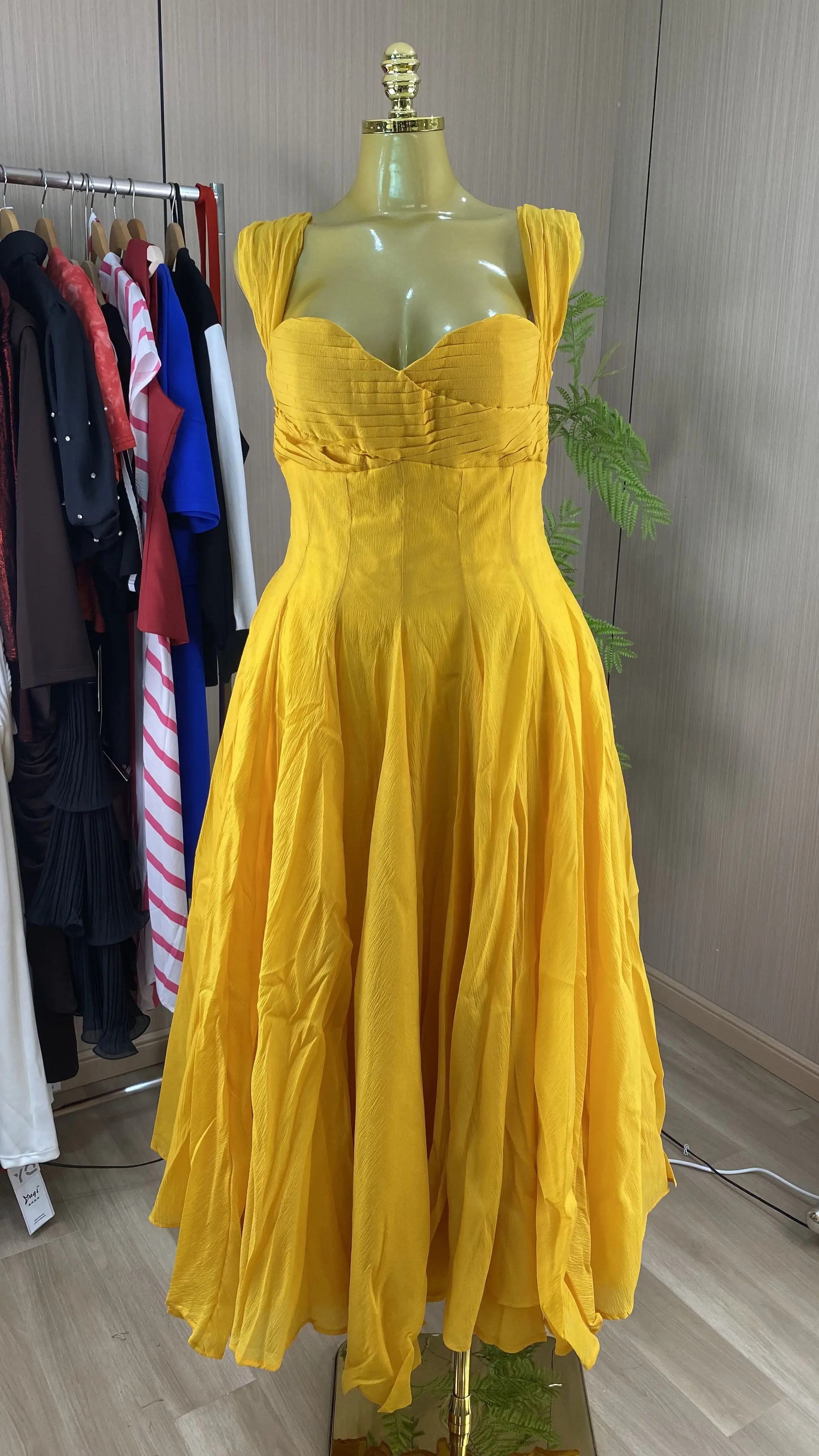 2026 New Retro Western-Style Women's Sleeveless A-Line Dress  High-Waisted, Slim-Fit, with Mesh Paneling-GZXX993